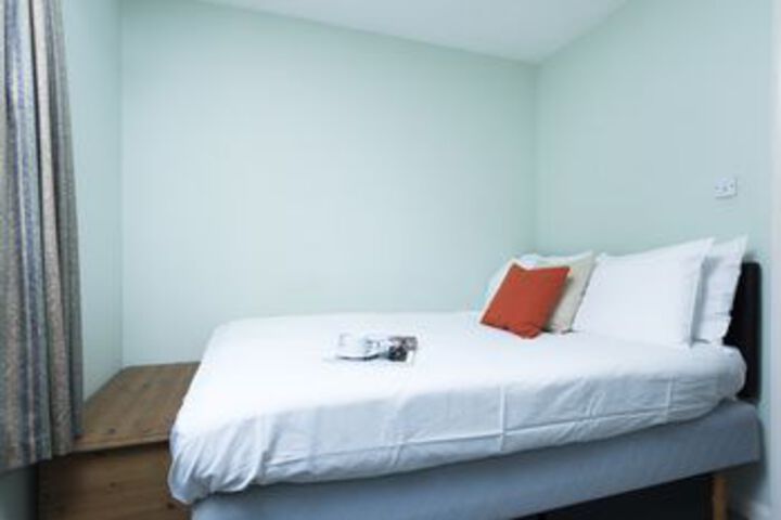 Room 12 of 23