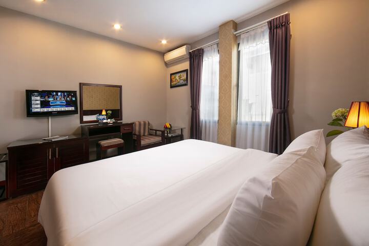 Room 28 of 41