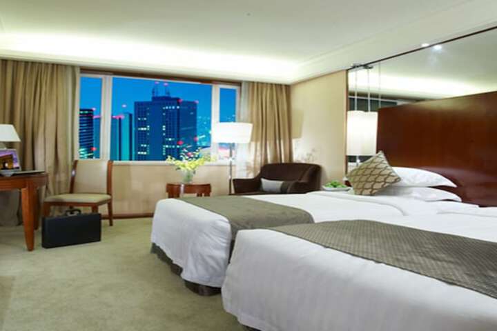 Room 14 of 68