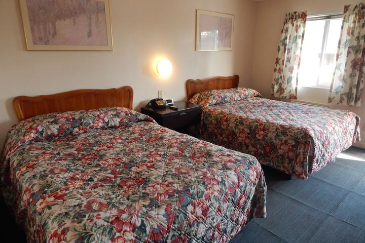 Room 2 of 35