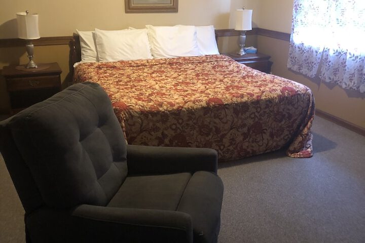 Room 11 of 43