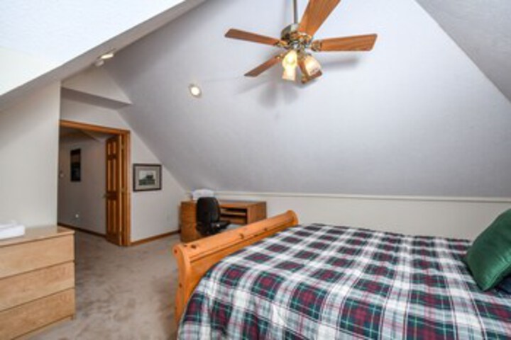 Room 51 of 54