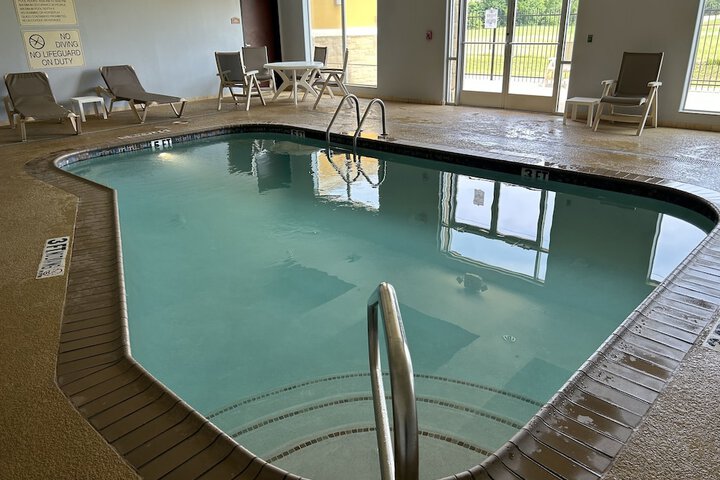 Pools & Facilities
