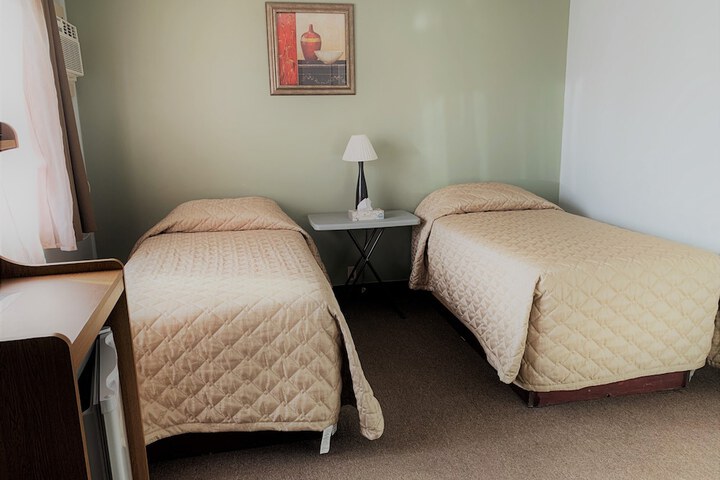 Room 3 of 47