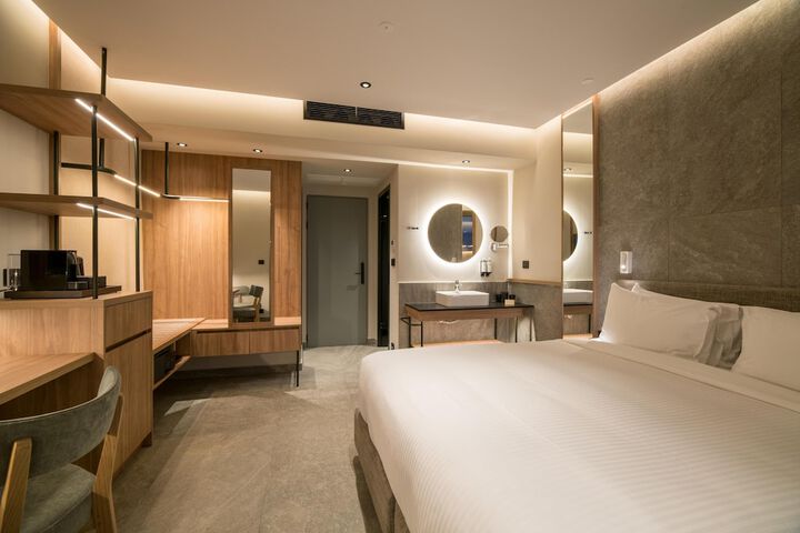 Room 181 of 332