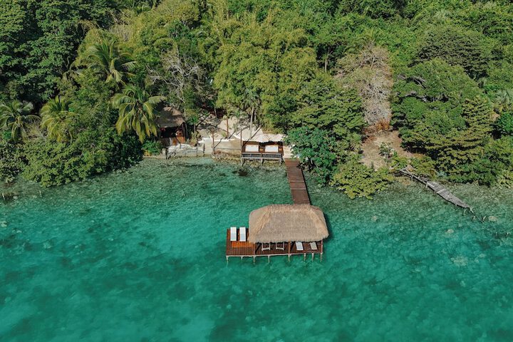Exterior of Mikasa Bacalar Hotel Boutique Lagoon Front