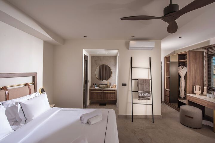 Room 10 of 92