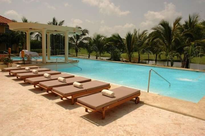 Pool Hotel