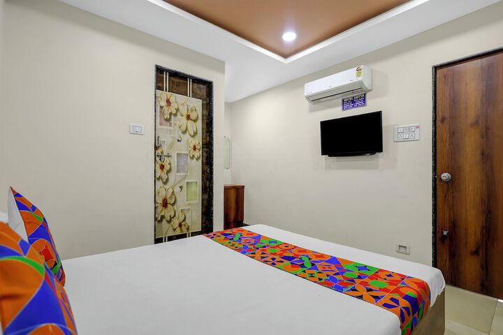 Room 10 of 22