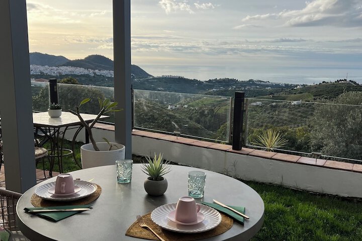 Breakfast/Coffee Service 93 of 134