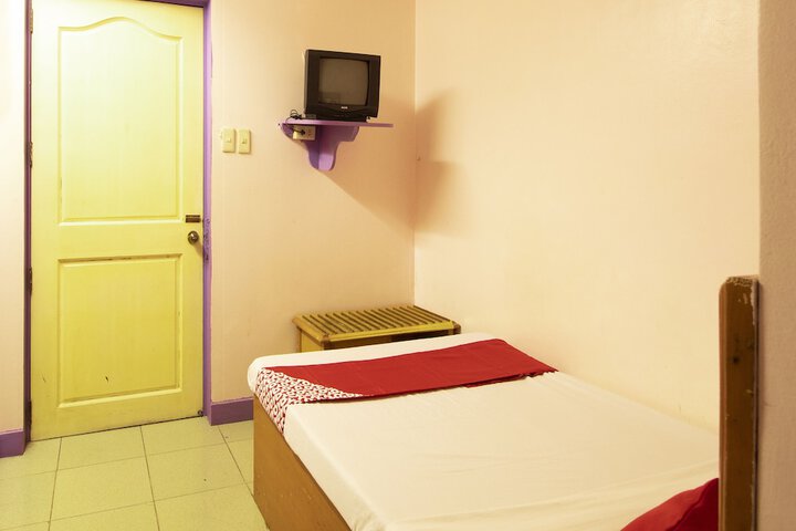 Room 8 of 20
