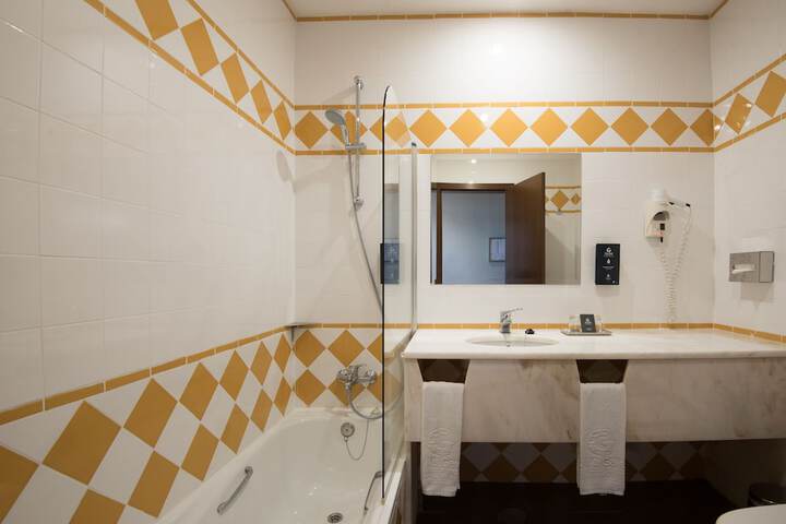 Clean Restrooms