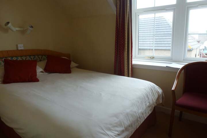 Room 5 of 52