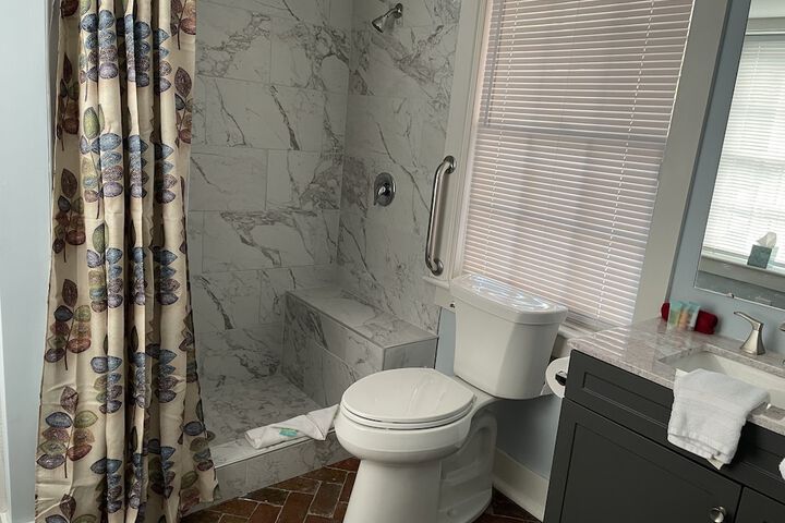 Room 167 of 170