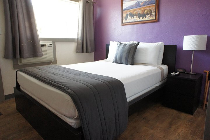 Room 6 of 55