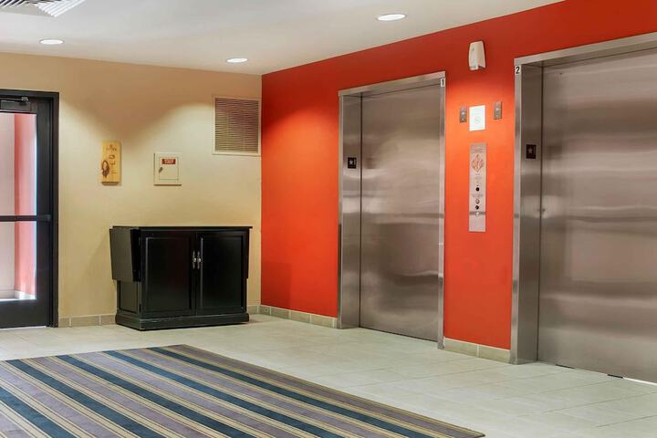 Breakfast/Coffee Service 20 of 22