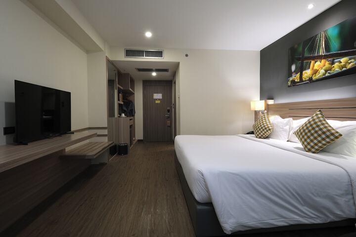 Room 19 of 44