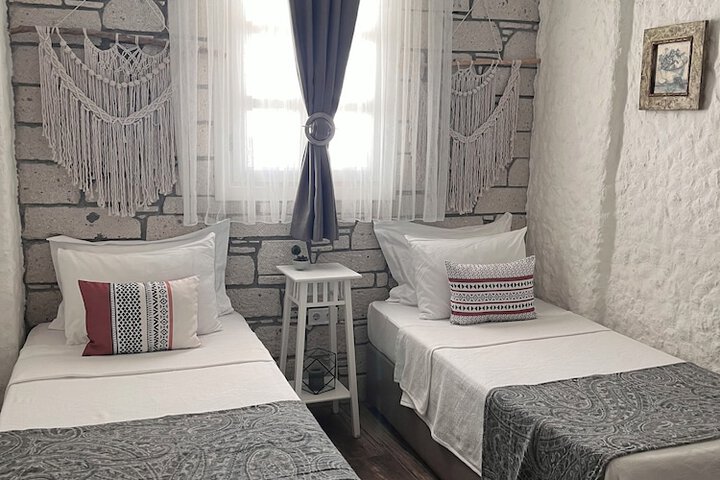Room 21 of 124