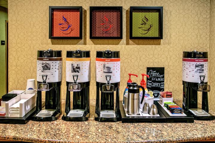 Breakfast/Coffee Service 32 of 38
