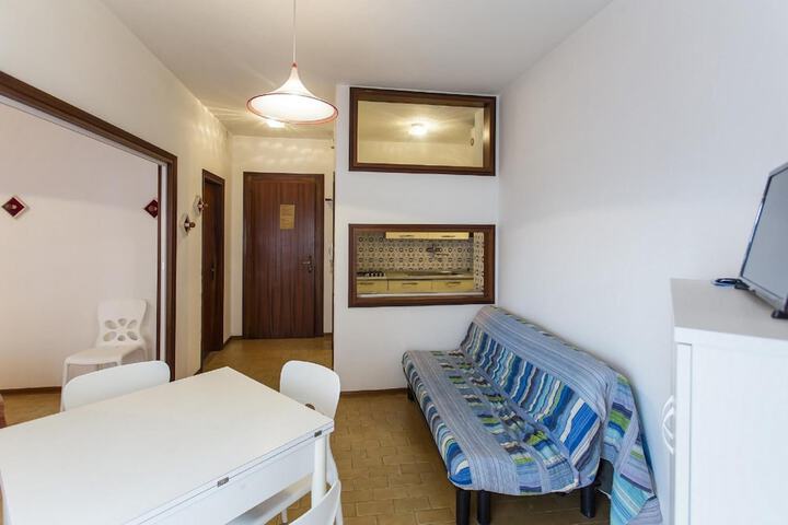 Room 18 of 42