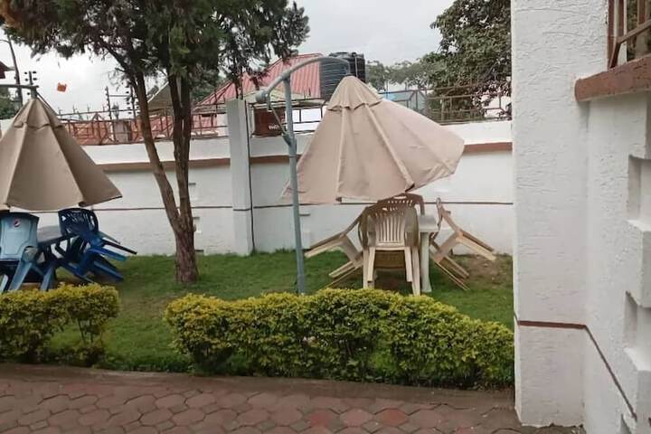 Hotel 10 of 11