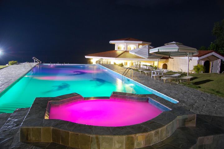 Pool 42 of 65