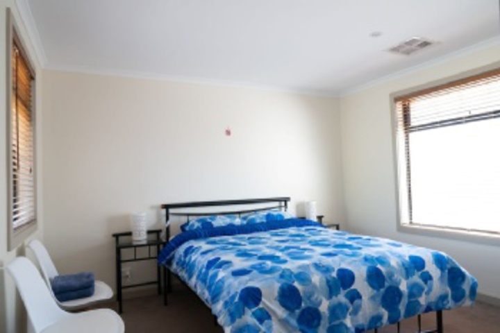 Room 10 of 36