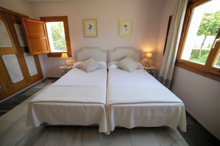 Room 17 of 73