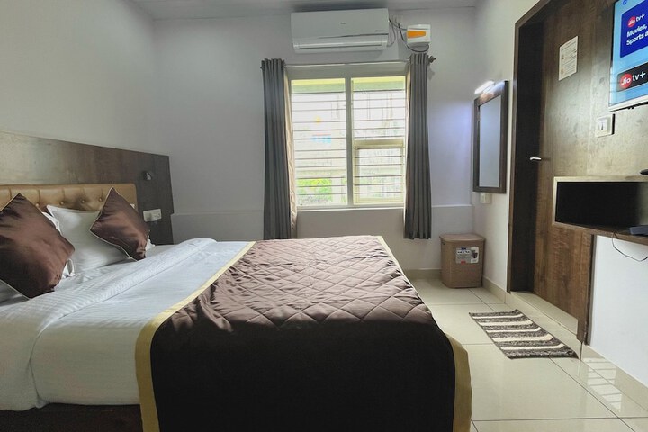 Room 7 of 25