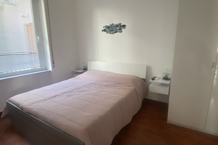 Room 25 of 87
