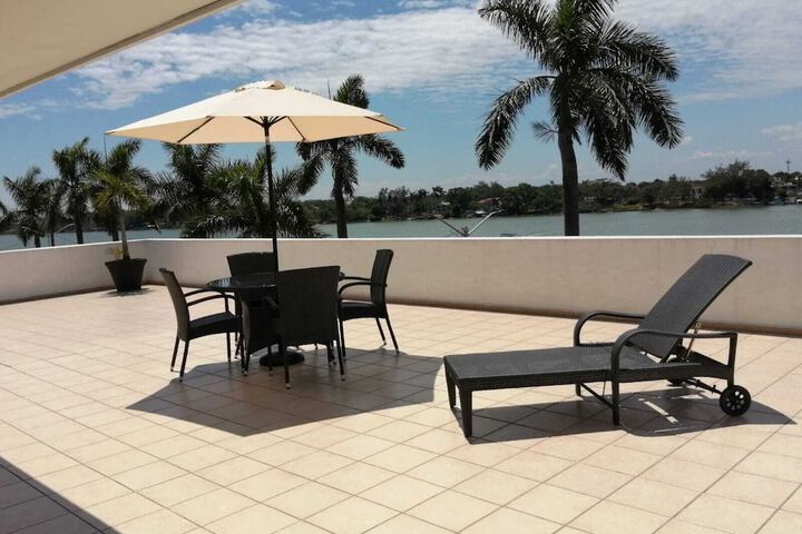 Terrace/Patio 27 of 64