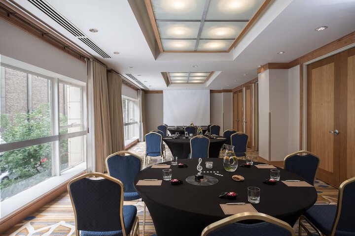 Meeting facility