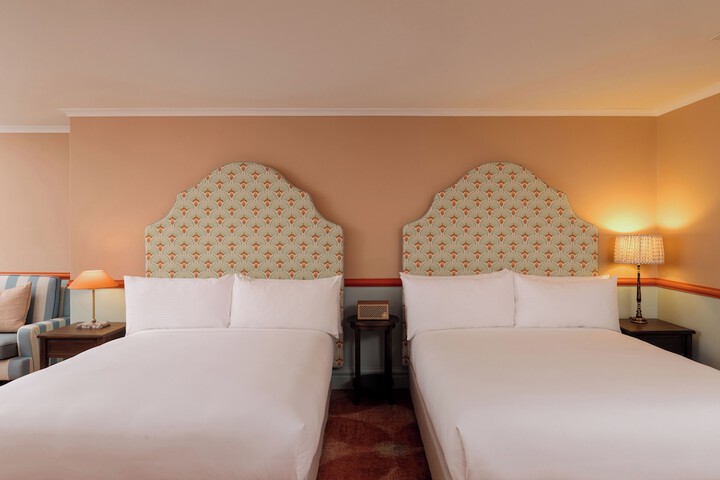 Room 10 of 72