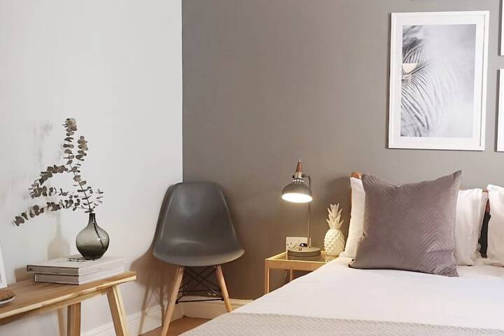 Room 9 of 61