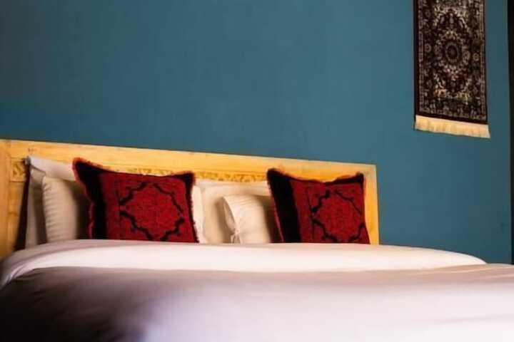 Room 2 of 12