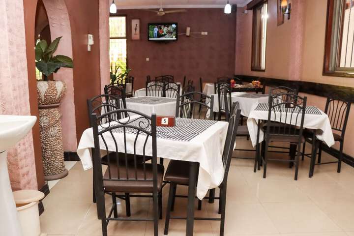 Dining 54 of 84