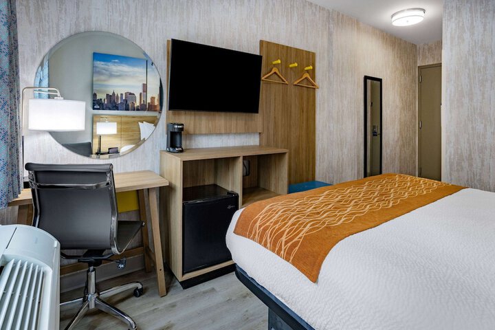Room 21 of 56