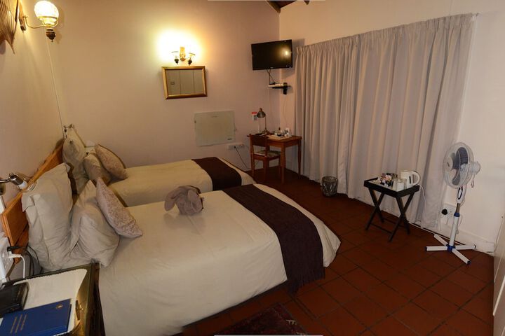 Room 6 of 31