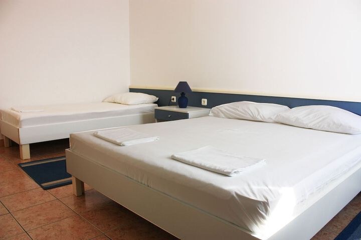 Room 30 of 92