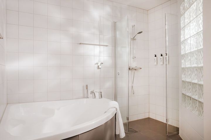 Bath Photo