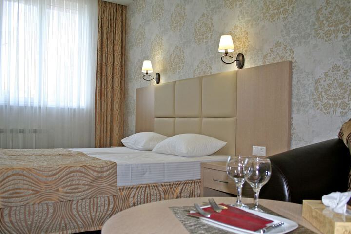 Room 13 of 72