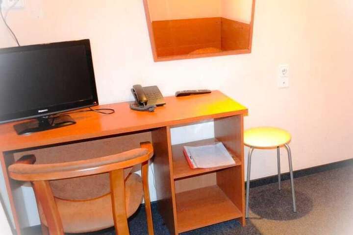 Room 40 of 64