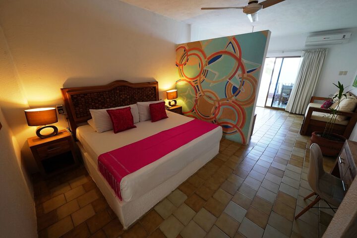 Room 16 of 60