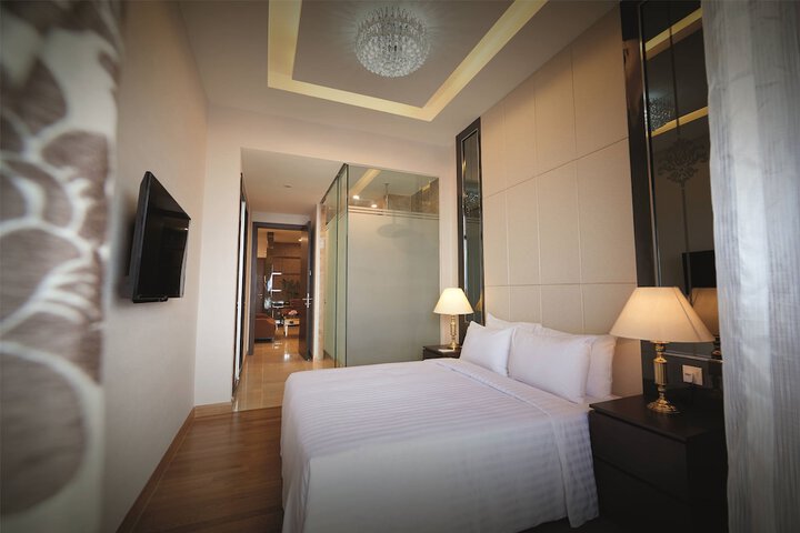 Room 21 of 49