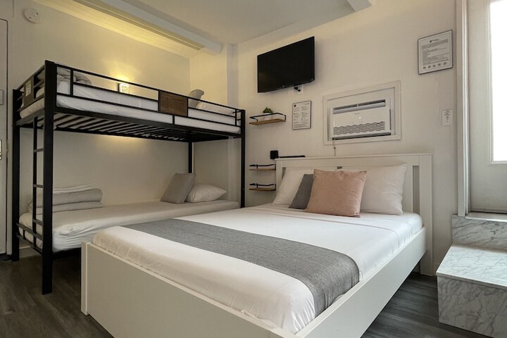 Room 104 of 236