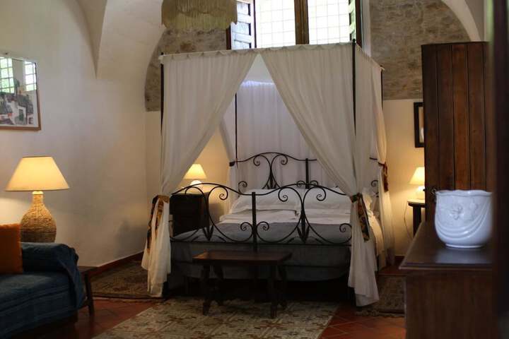 Room 2 of 54