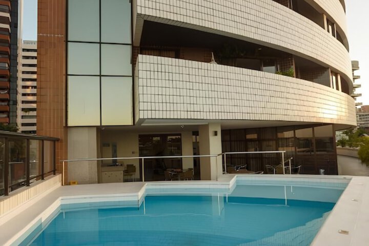 Pool 24 of 31