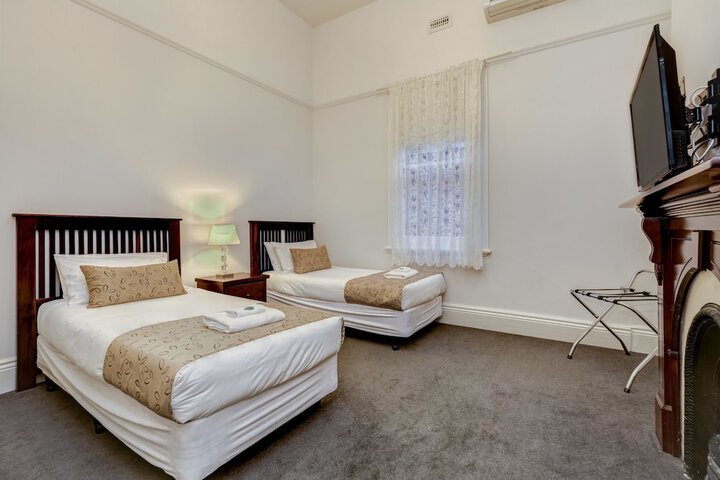 Room 7 of 56