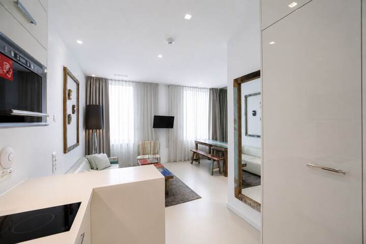 Room 44 of 124