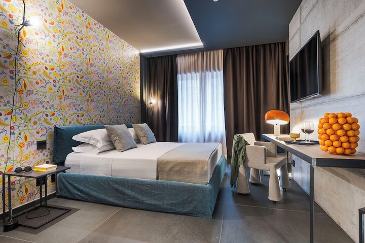 Room 49 of 112